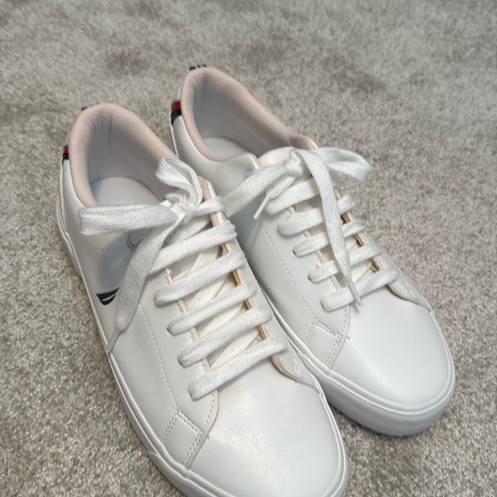 Náutica Male White Sneakers Size 10